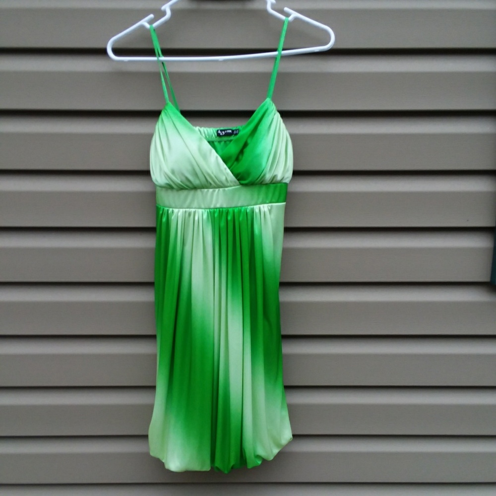Ruby Rox Sz L Silky Shimmery Green Dress - Picture 2 of 8